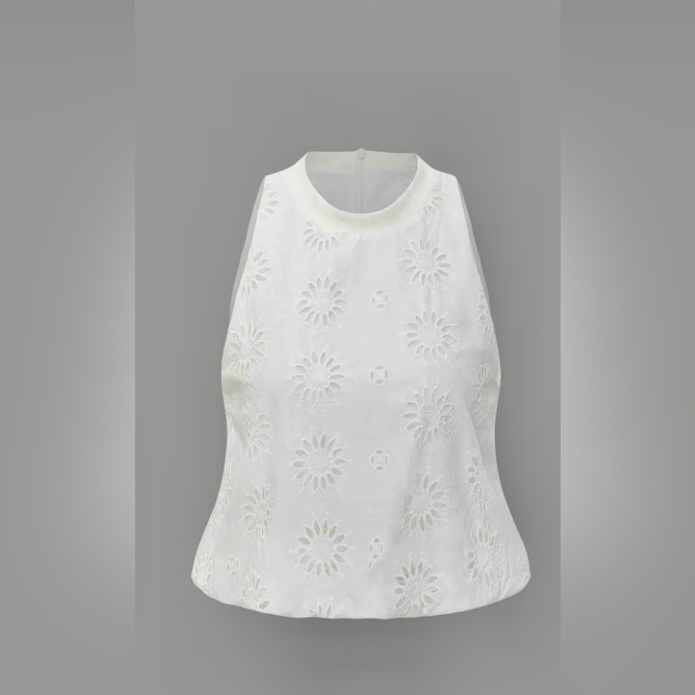 NWT!! Openwork Sleeveless Top High Neck/ Back Zip Size XS. By Commense